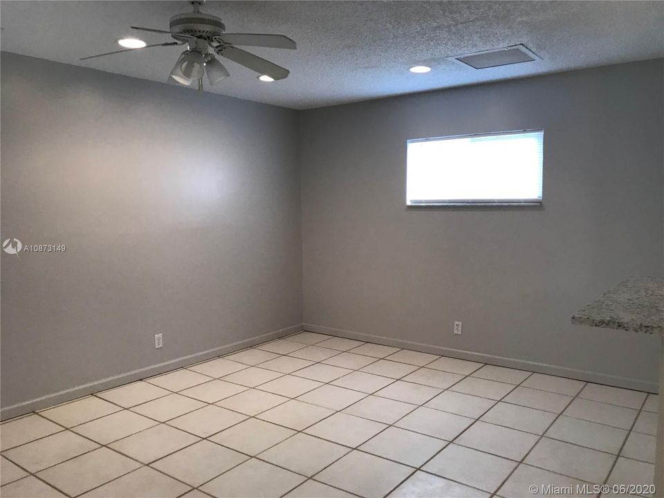Recently Sold: $99,000 (2 beds, 1 baths, 953 Square Feet)