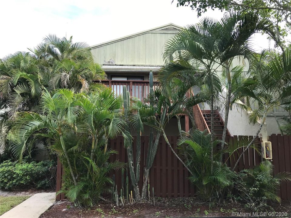 Recently Sold: $99,000 (2 beds, 1 baths, 953 Square Feet)