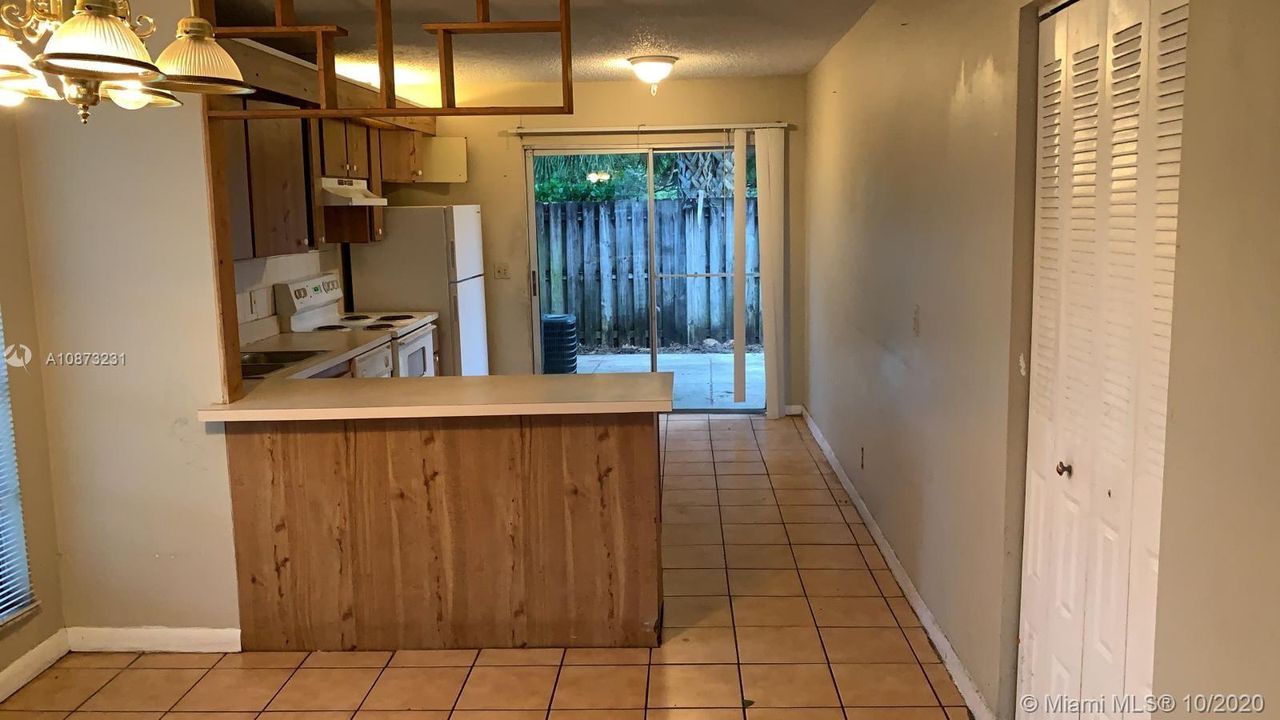 Recently Sold: $147,000 (3 beds, 2 baths, 1312 Square Feet)