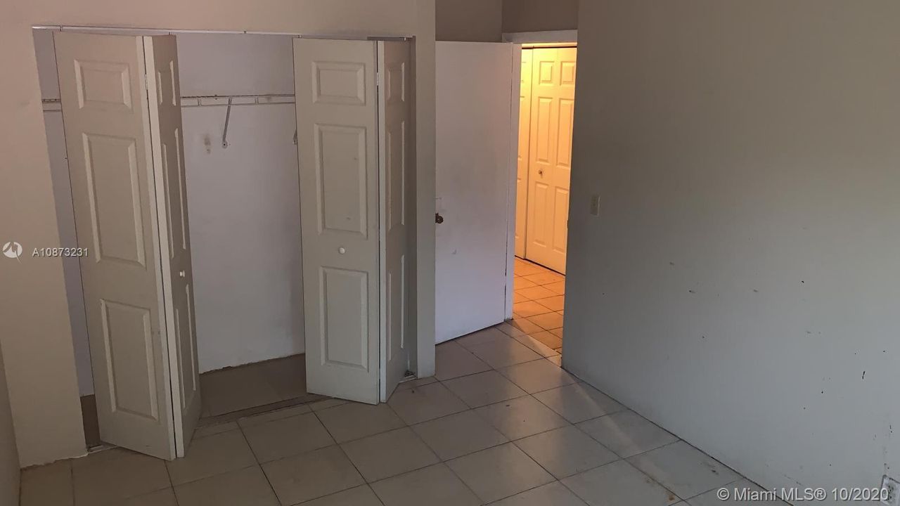 Recently Sold: $147,000 (3 beds, 2 baths, 1312 Square Feet)