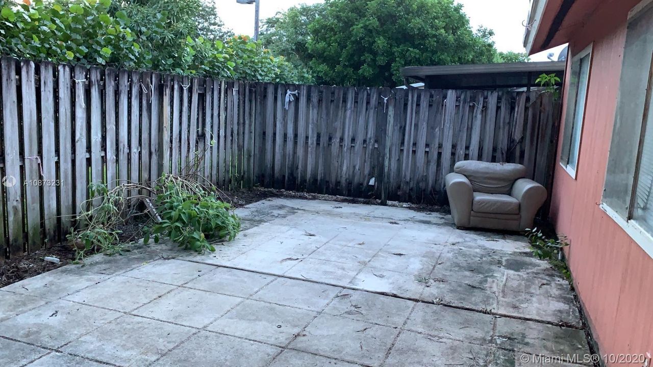 Recently Sold: $147,000 (3 beds, 2 baths, 1312 Square Feet)