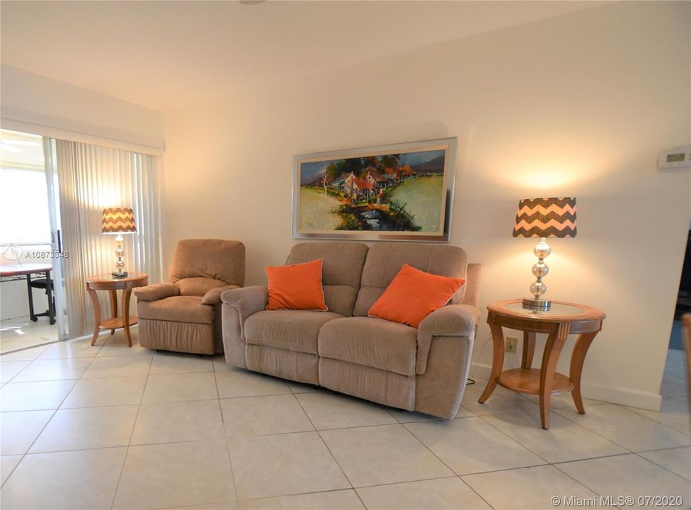 Recently Sold: $88,000 (2 beds, 2 baths, 895 Square Feet)