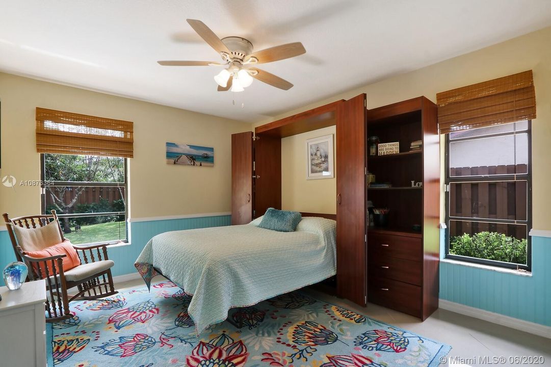 Recently Sold: $509,900 (3 beds, 2 baths, 2042 Square Feet)