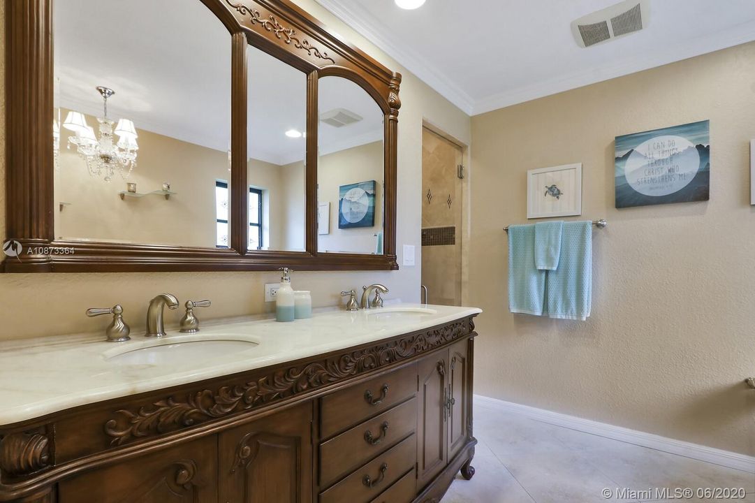 Recently Sold: $509,900 (3 beds, 2 baths, 2042 Square Feet)