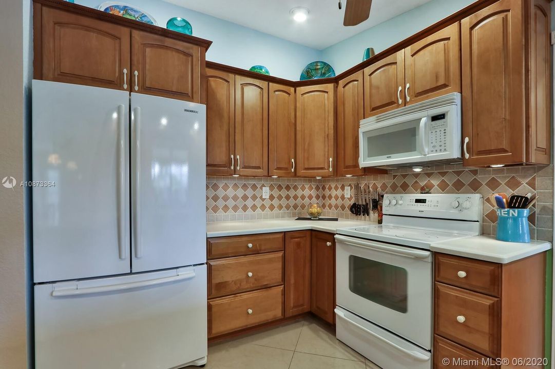 Recently Sold: $509,900 (3 beds, 2 baths, 2042 Square Feet)