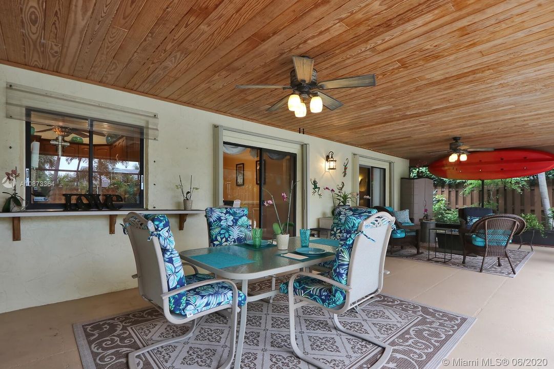 Recently Sold: $509,900 (3 beds, 2 baths, 2042 Square Feet)