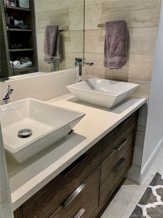 Недавно арендовано: $4,850 (2 спален, 2 ванн, 1460 Квадратных фут)