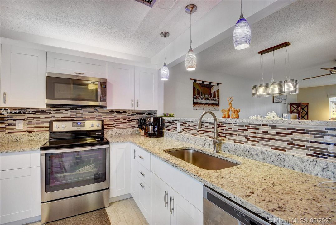 Recently Sold: $195,000 (3 beds, 2 baths, 1347 Square Feet)