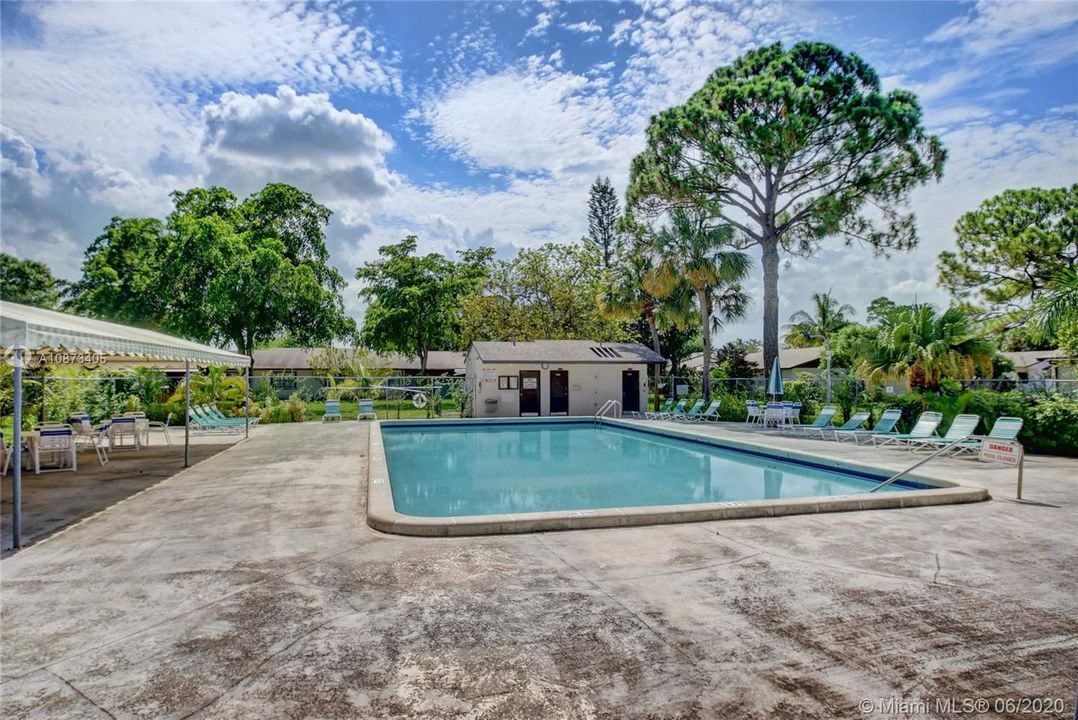 Recently Sold: $195,000 (3 beds, 2 baths, 1347 Square Feet)