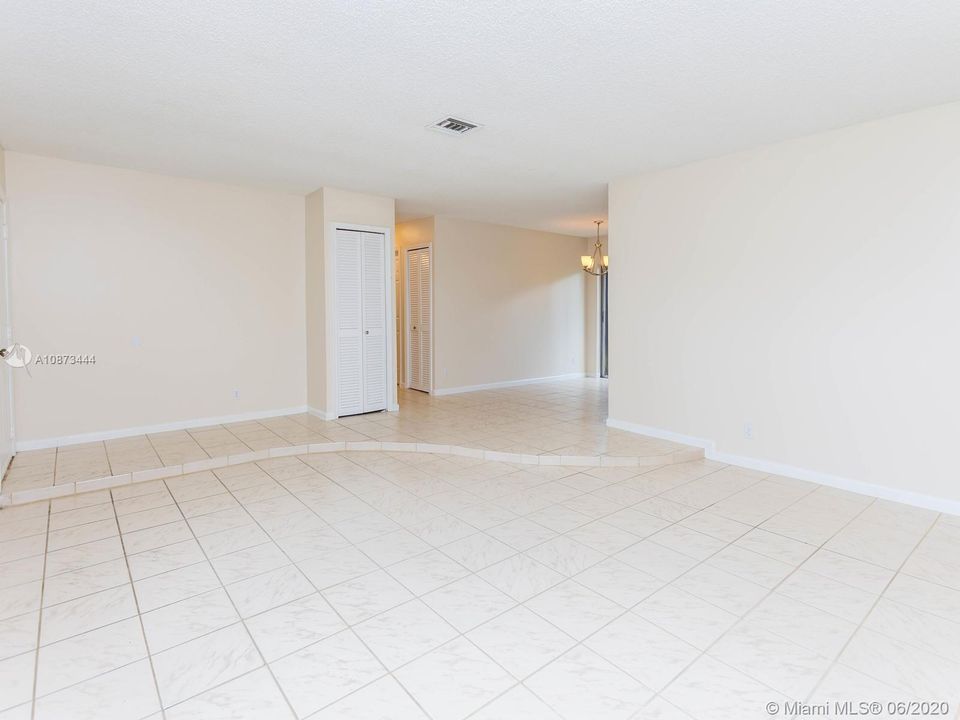 Vendido Recientemente: $260,000 (3 camas, 2 baños, 1144 Pies cuadrados)
