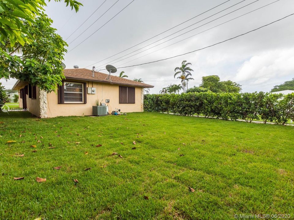 Vendido Recientemente: $260,000 (3 camas, 2 baños, 1144 Pies cuadrados)