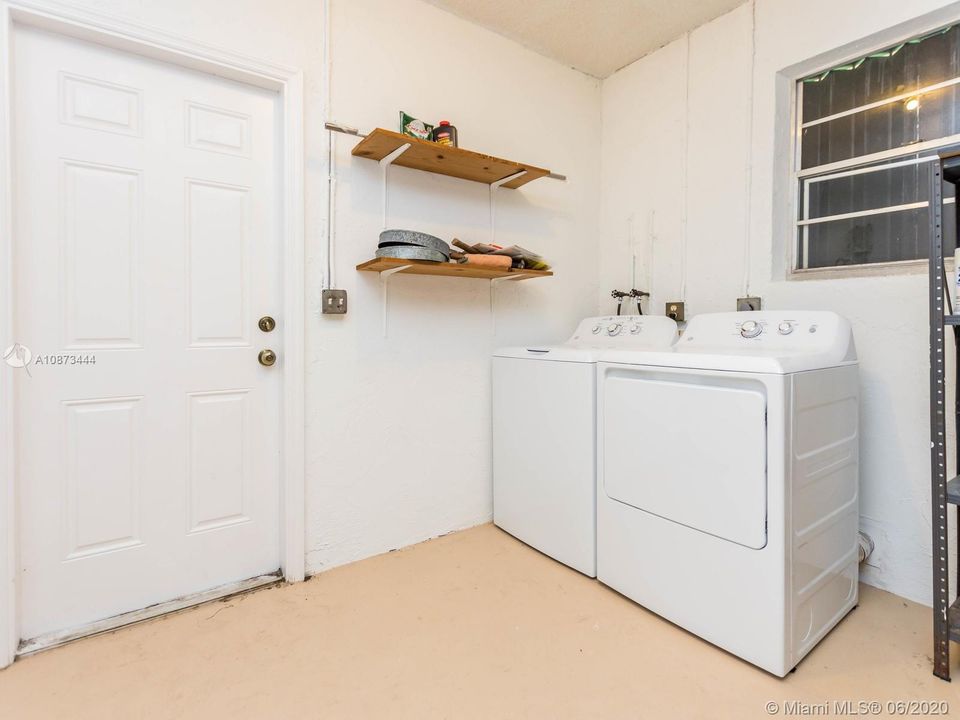 Vendido Recientemente: $260,000 (3 camas, 2 baños, 1144 Pies cuadrados)