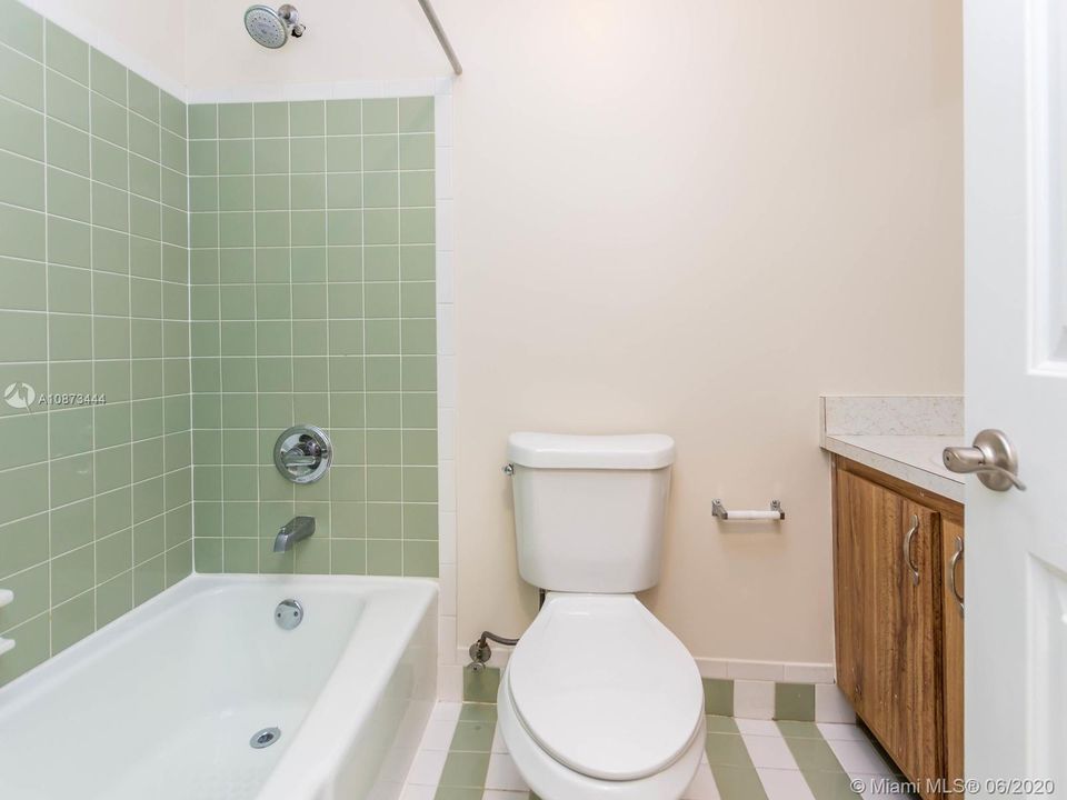 Vendido Recientemente: $260,000 (3 camas, 2 baños, 1144 Pies cuadrados)