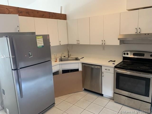 Recently Sold: $280,000 (3 beds, 2 baths, 1190 Square Feet)