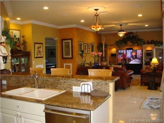 Recently Rented: $5,000 (6 beds, 4 baths, 4028 Square Feet)