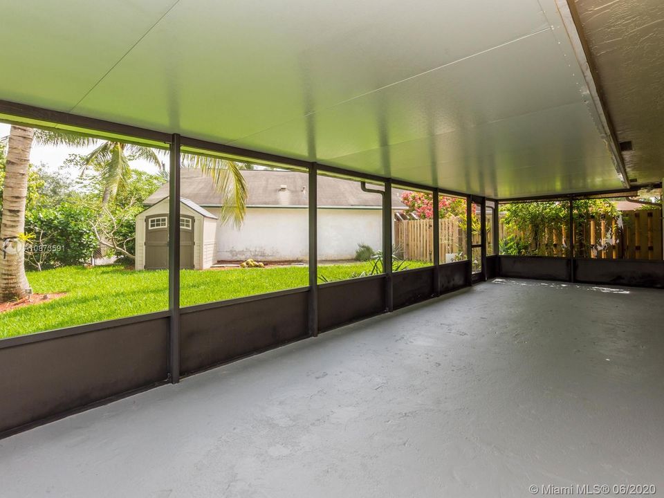 Vendido Recientemente: $349,999 (3 camas, 2 baños, 1153 Pies cuadrados)