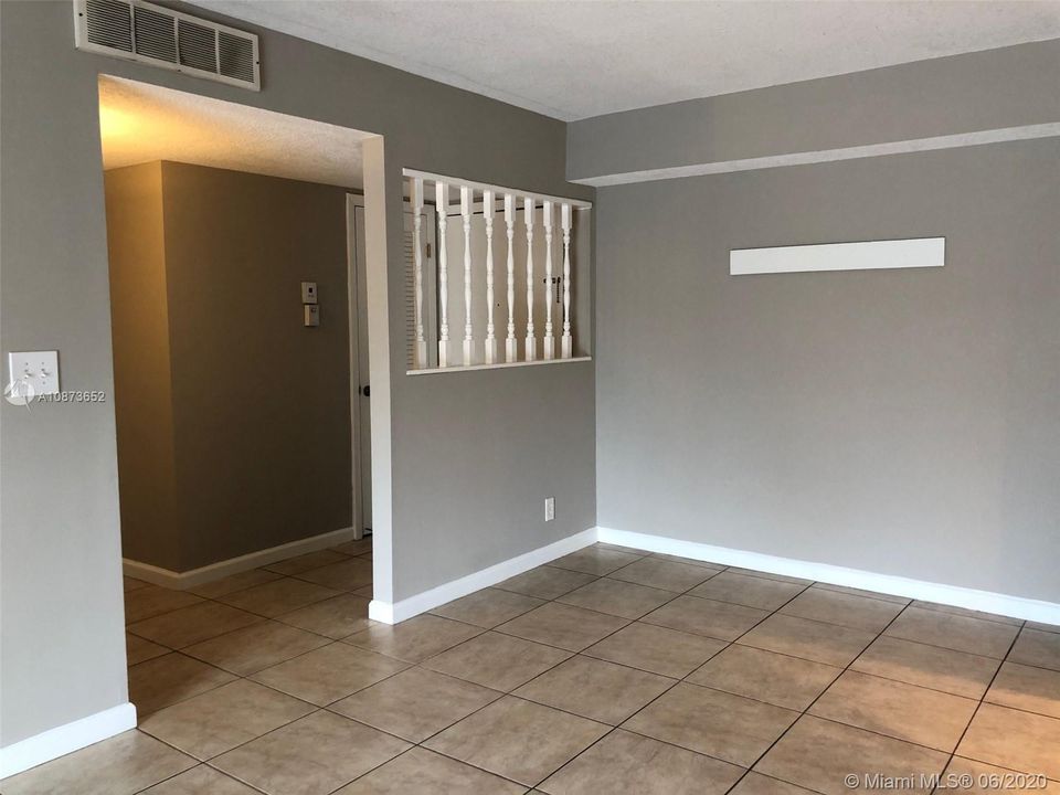 Recently Rented: $1,385 (2 beds, 2 baths, 1100 Square Feet)