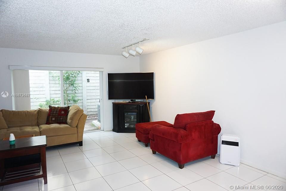 Recently Sold: $189,000 (2 beds, 2 baths, 1020 Square Feet)