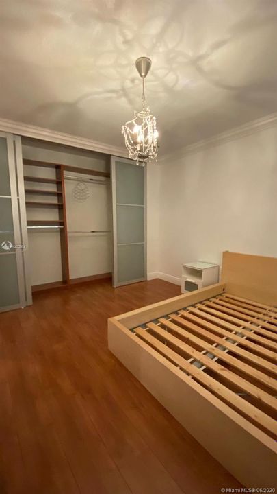 Recientemente alquilado: $4,400 (4 camas, 3 baños, 2591 Pies cuadrados)