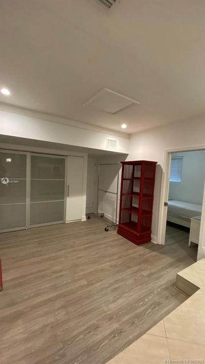 Recientemente alquilado: $4,400 (4 camas, 3 baños, 2591 Pies cuadrados)