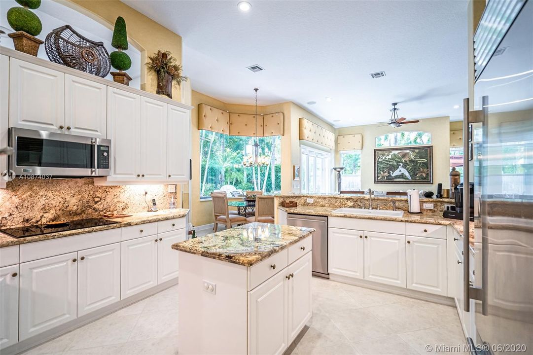 Large kitchen with cooking island