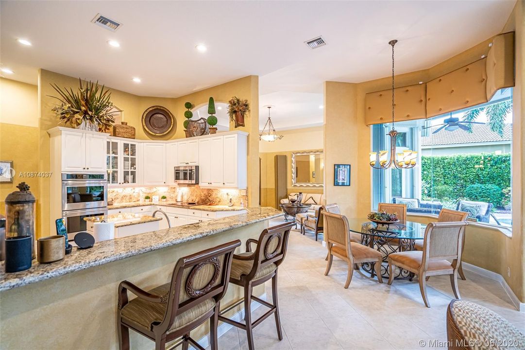 Breakfast bar and eat in kitchen