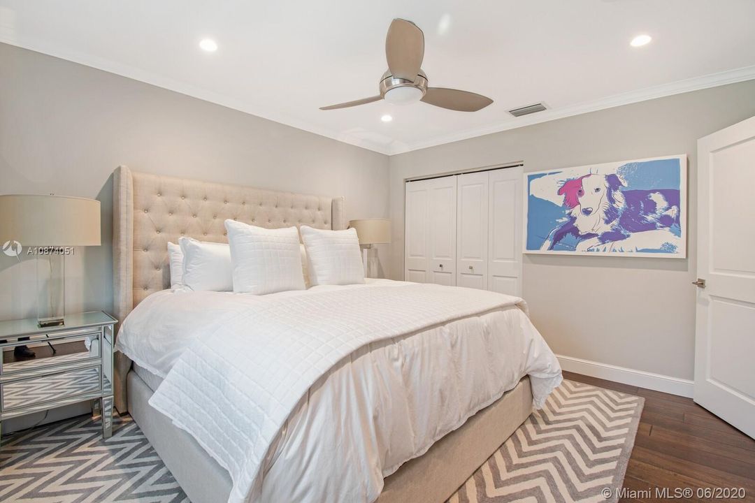 Recently Sold: $1,429,000 (3 beds, 3 baths, 2589 Square Feet)