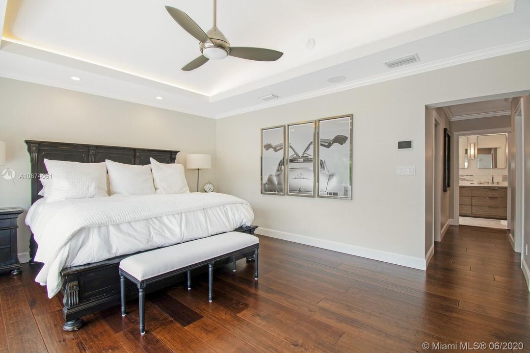 Recently Sold: $1,429,000 (3 beds, 3 baths, 2589 Square Feet)