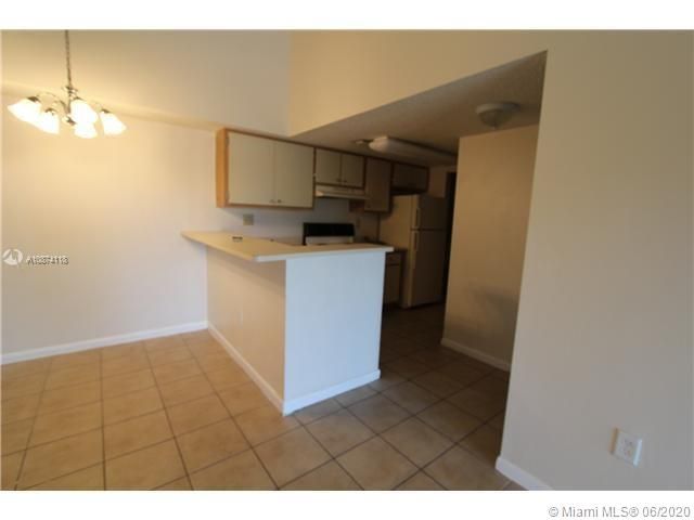 Recently Rented: $1,400 (2 beds, 2 baths, 976 Square Feet)