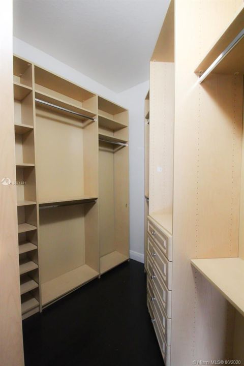 SECOND WALKING CLOSET ON MASTER BR