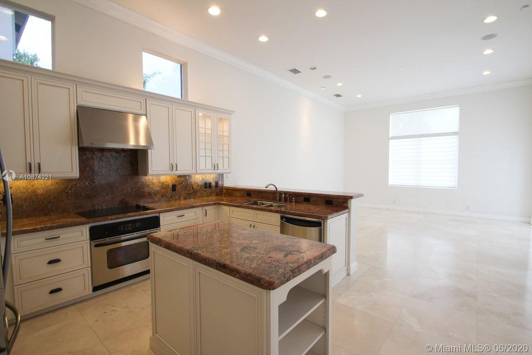 KITCHEN INTEGRATED WITH LIVING AREA