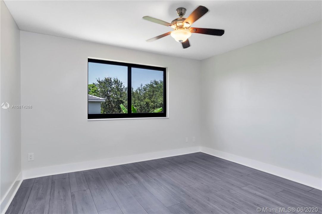 5th Bedroom- 2nd Floor
