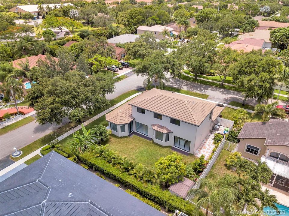 Recently Sold: $550,000 (5 beds, 3 baths, 3101 Square Feet)