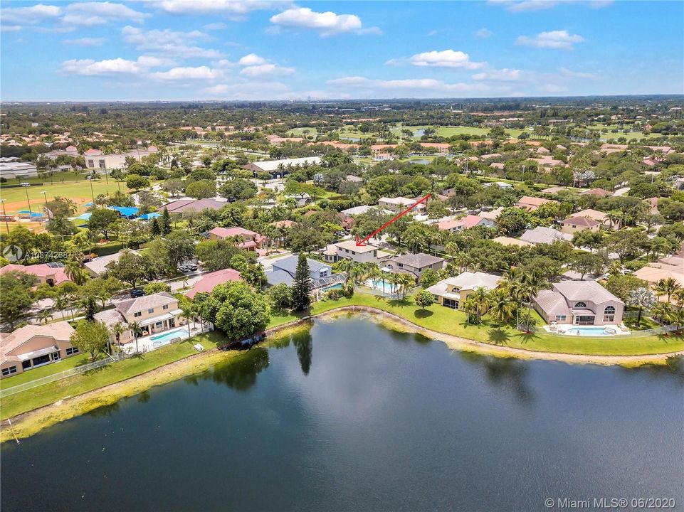 Recently Sold: $550,000 (5 beds, 3 baths, 3101 Square Feet)