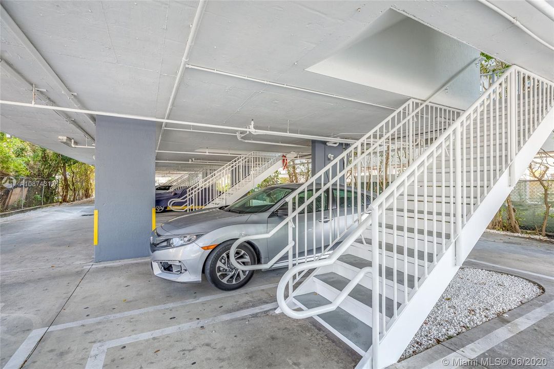 Recently Sold: $3,990,000 (0 beds, 0 baths, 11849 Square Feet)