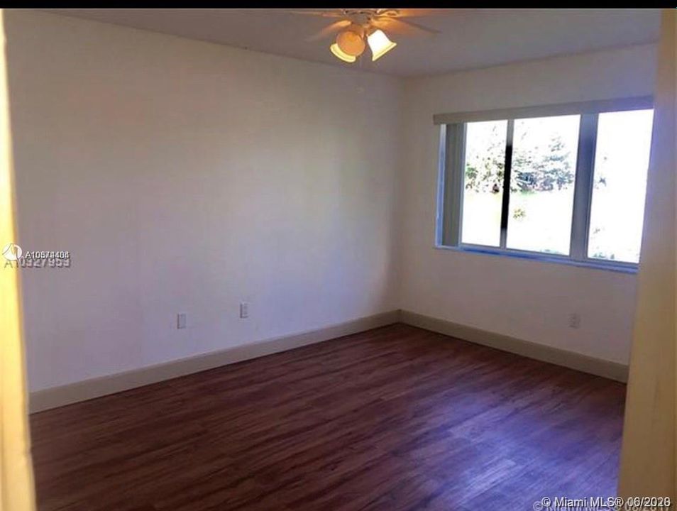 Recently Rented: $1,200 (2 beds, 2 baths, 1075 Square Feet)