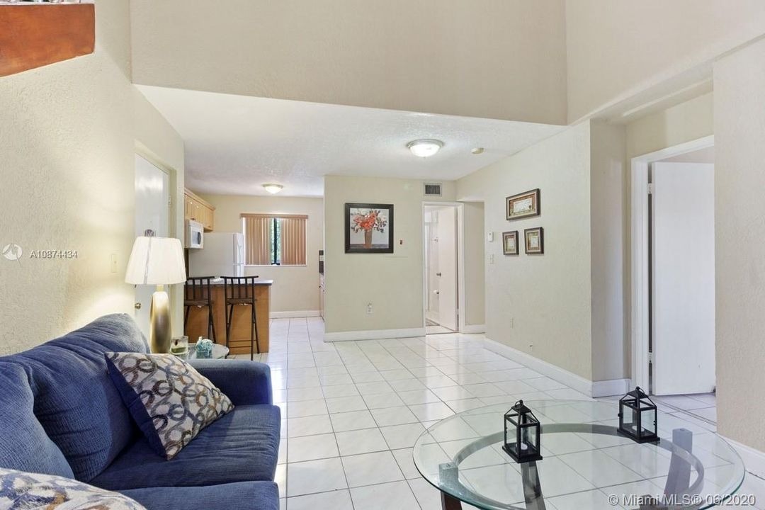 Recently Sold: $173,000 (3 beds, 2 baths, 972 Square Feet)
