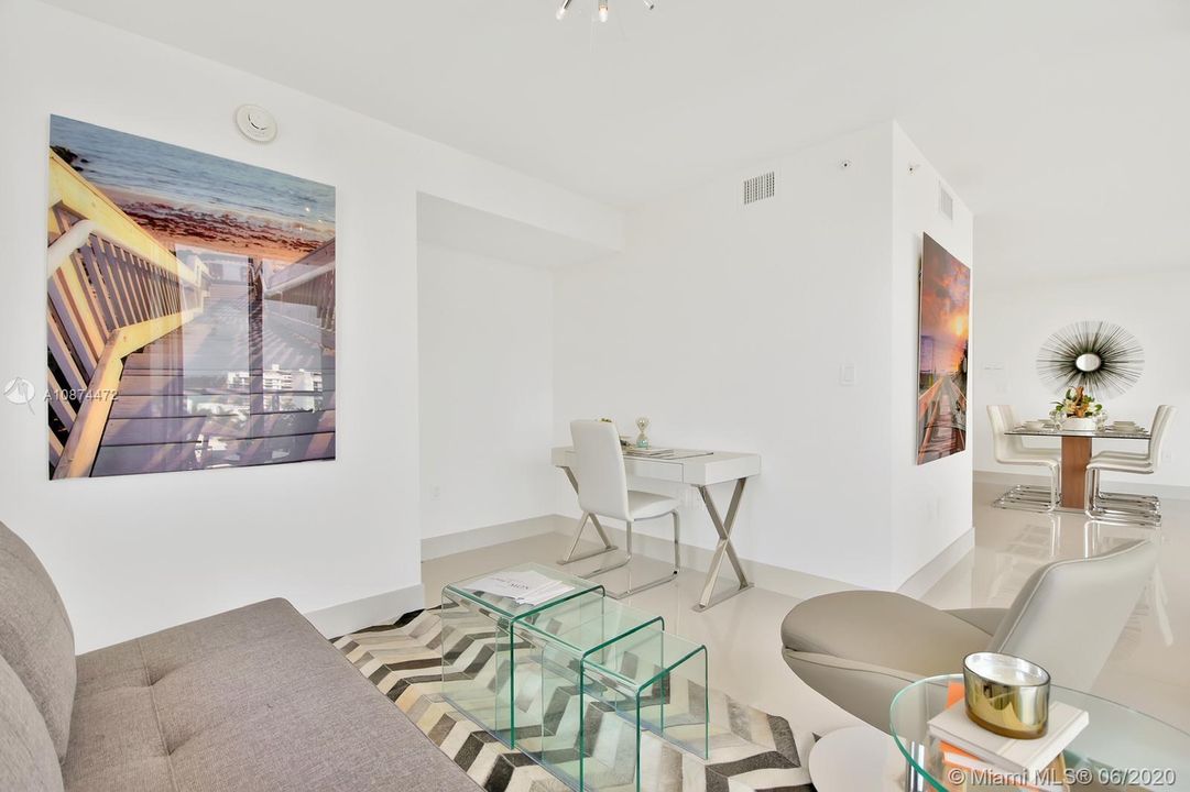 Recently Rented: $3,300 (2 beds, 3 baths, 1532 Square Feet)