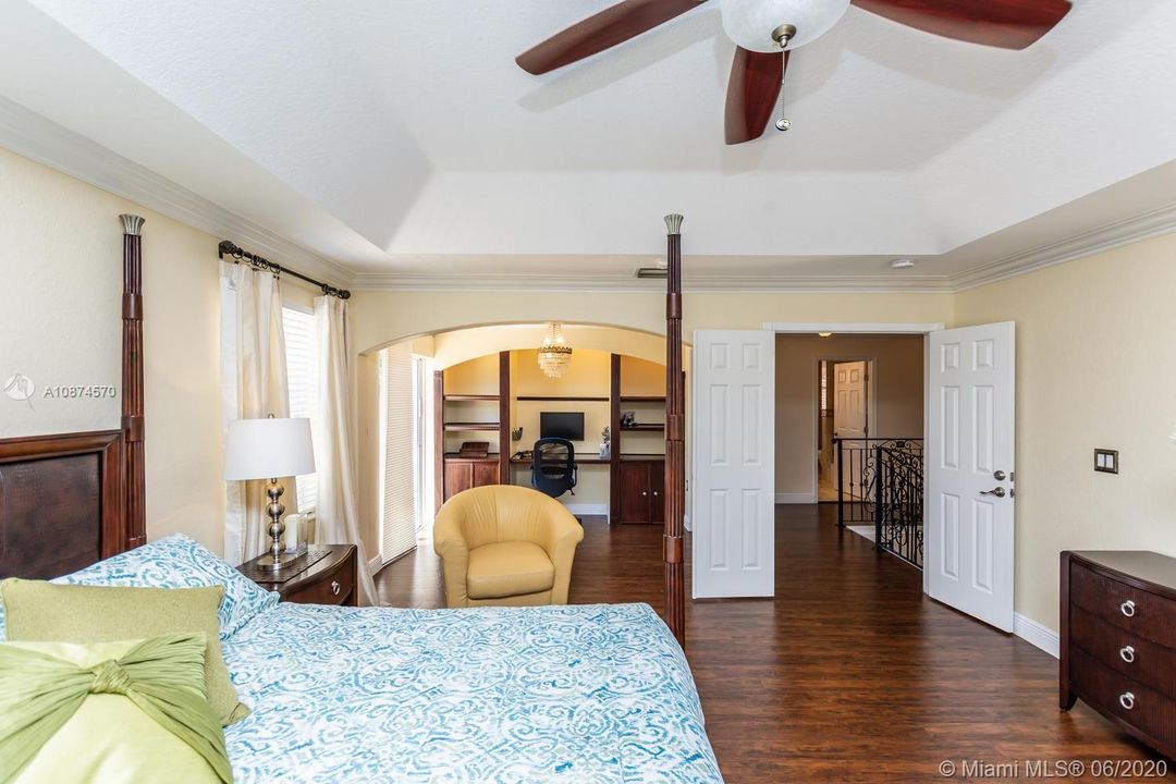 Recently Rented: $4,200 (5 beds, 3 baths, 2864 Square Feet)