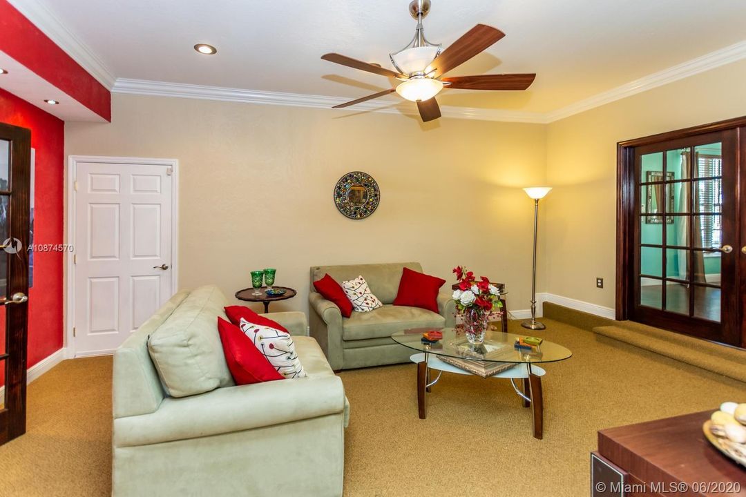 Recently Rented: $4,200 (5 beds, 3 baths, 2864 Square Feet)