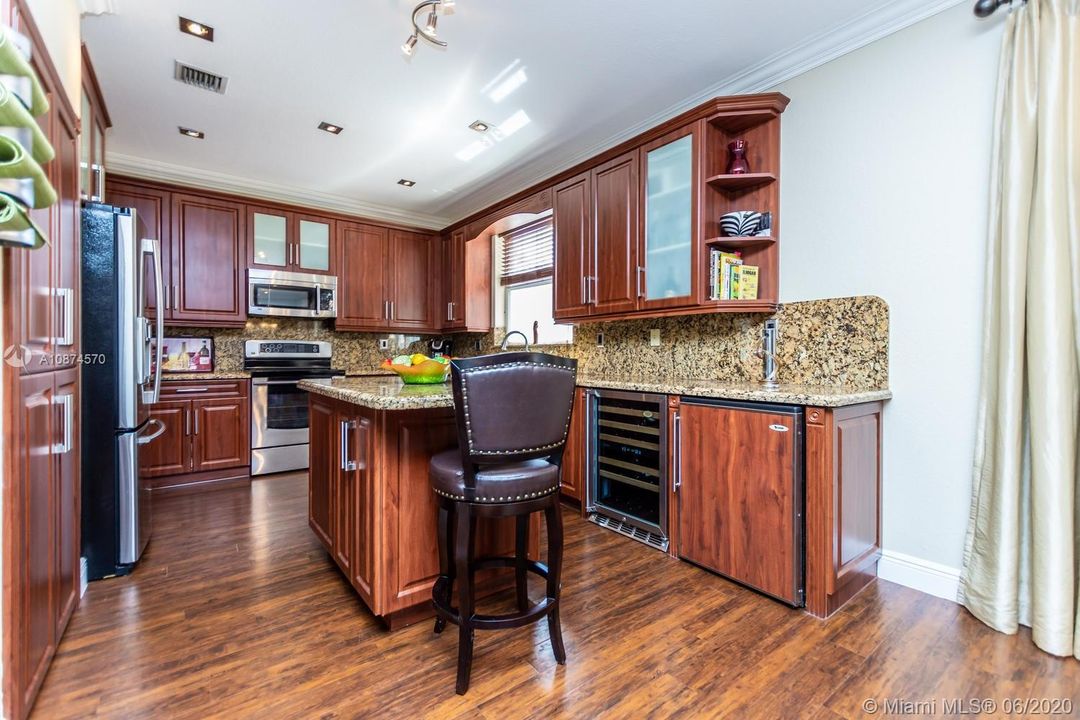 Recently Rented: $4,200 (5 beds, 3 baths, 2864 Square Feet)