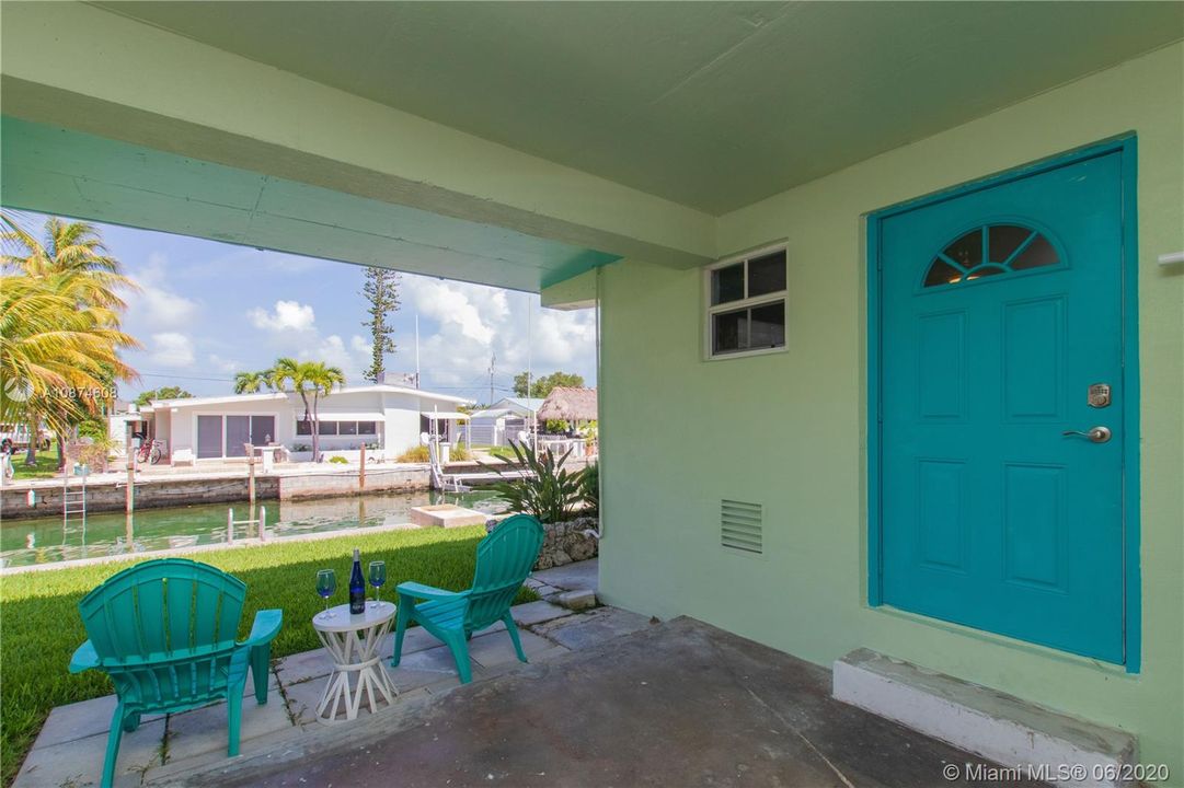 Recently Sold: $1,250,000 (3 beds, 3 baths, 1509 Square Feet)