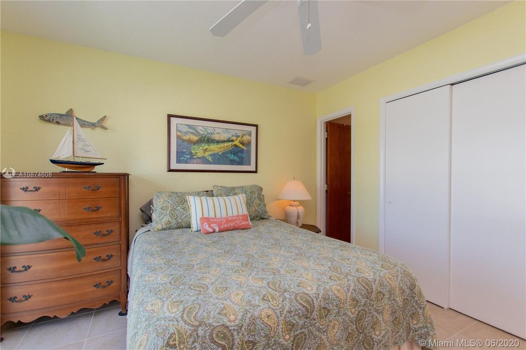 Recently Sold: $1,250,000 (3 beds, 3 baths, 1509 Square Feet)
