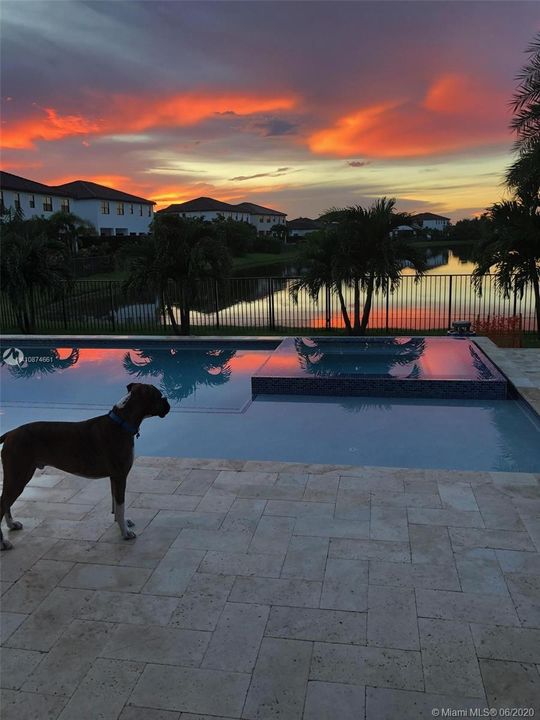 Recently Sold: $829,000 (4 beds, 3 baths, 2860 Square Feet)