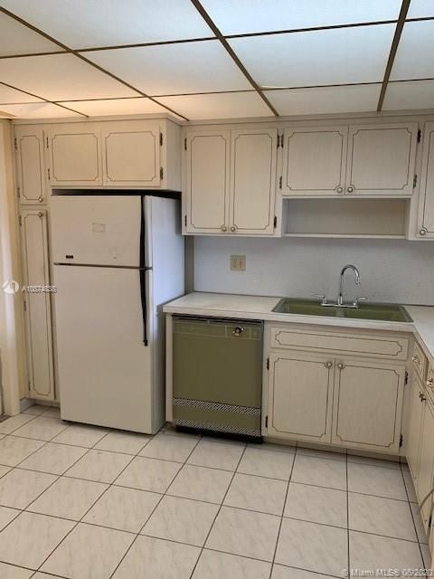 Recently Sold: $70,000 (1 beds, 1 baths, 770 Square Feet)