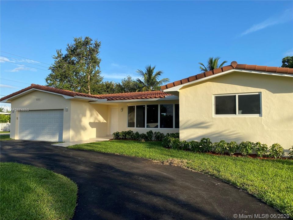 Recently Sold: $572,500 (4 beds, 3 baths, 2652 Square Feet)