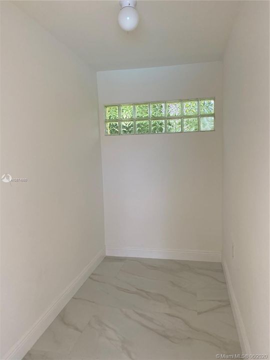 Recently Sold: $572,500 (4 beds, 3 baths, 2652 Square Feet)