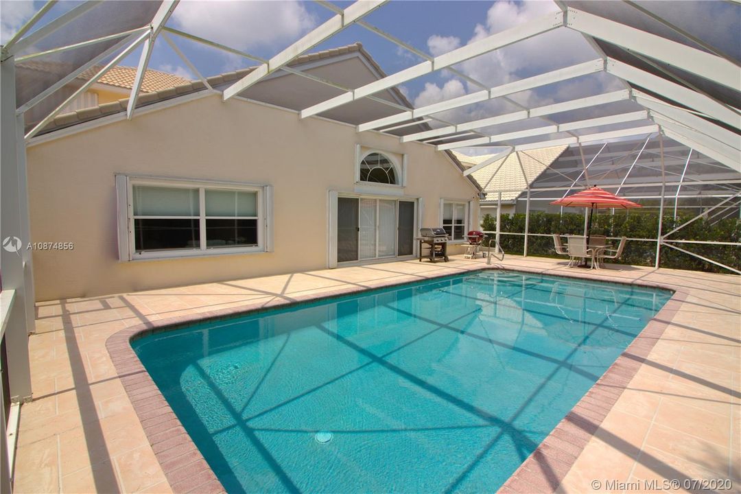 32 X 15 heated pool