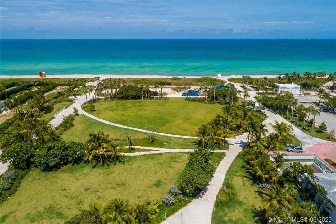 Vendido Recientemente: $3,800,000 (4 camas, 4 baños, 3616 Pies cuadrados)