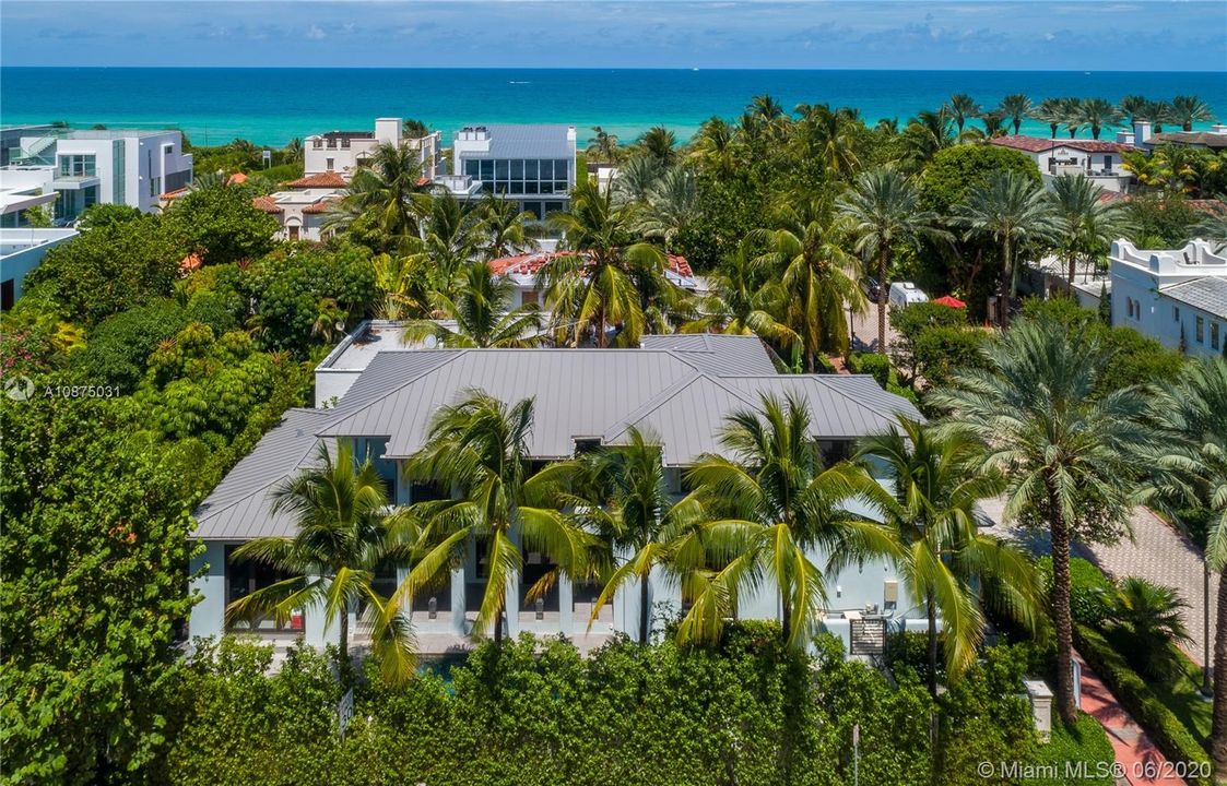 Vendido Recientemente: $3,800,000 (4 camas, 4 baños, 3616 Pies cuadrados)